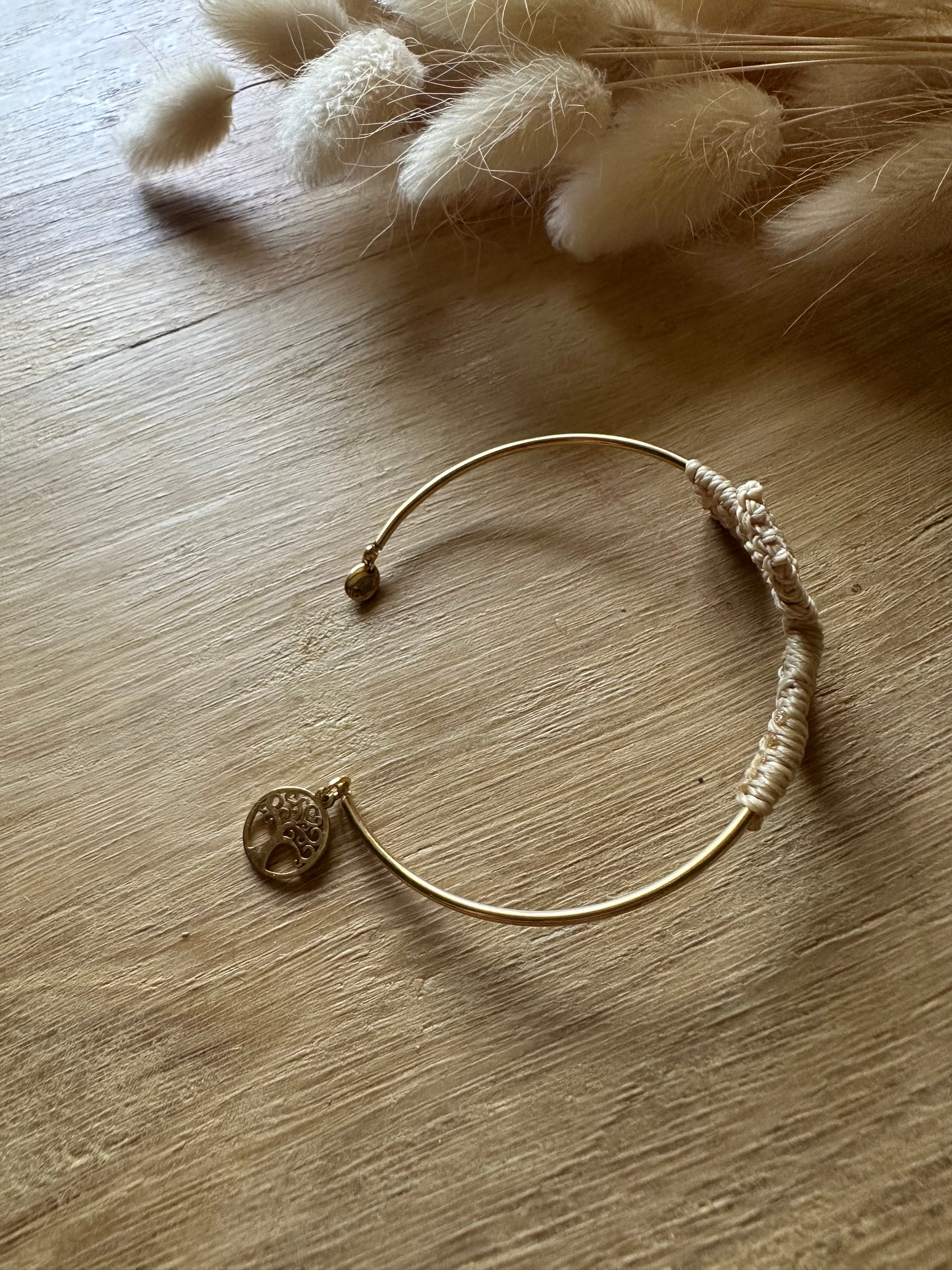 Bracelet Jonc en Macramé "Trois feuilles" | Acier Inoxydable – Bijou Artisanal