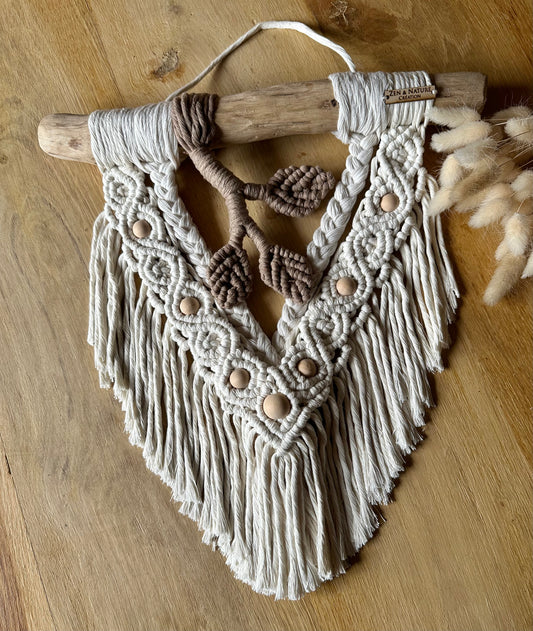 Tissage d'art artisanal Sahona | bois macramé