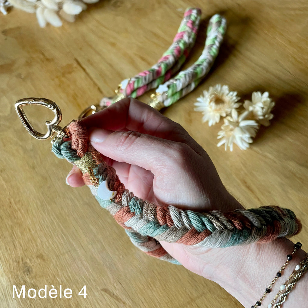 Porte-clé/sangle de téléphone tressé Fairy - macramé et nacre