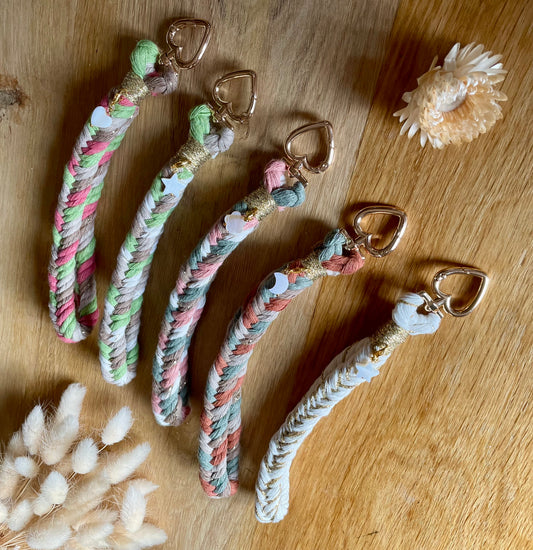 Porte-clé/sangle de téléphone tressé Fairy - macramé et nacre