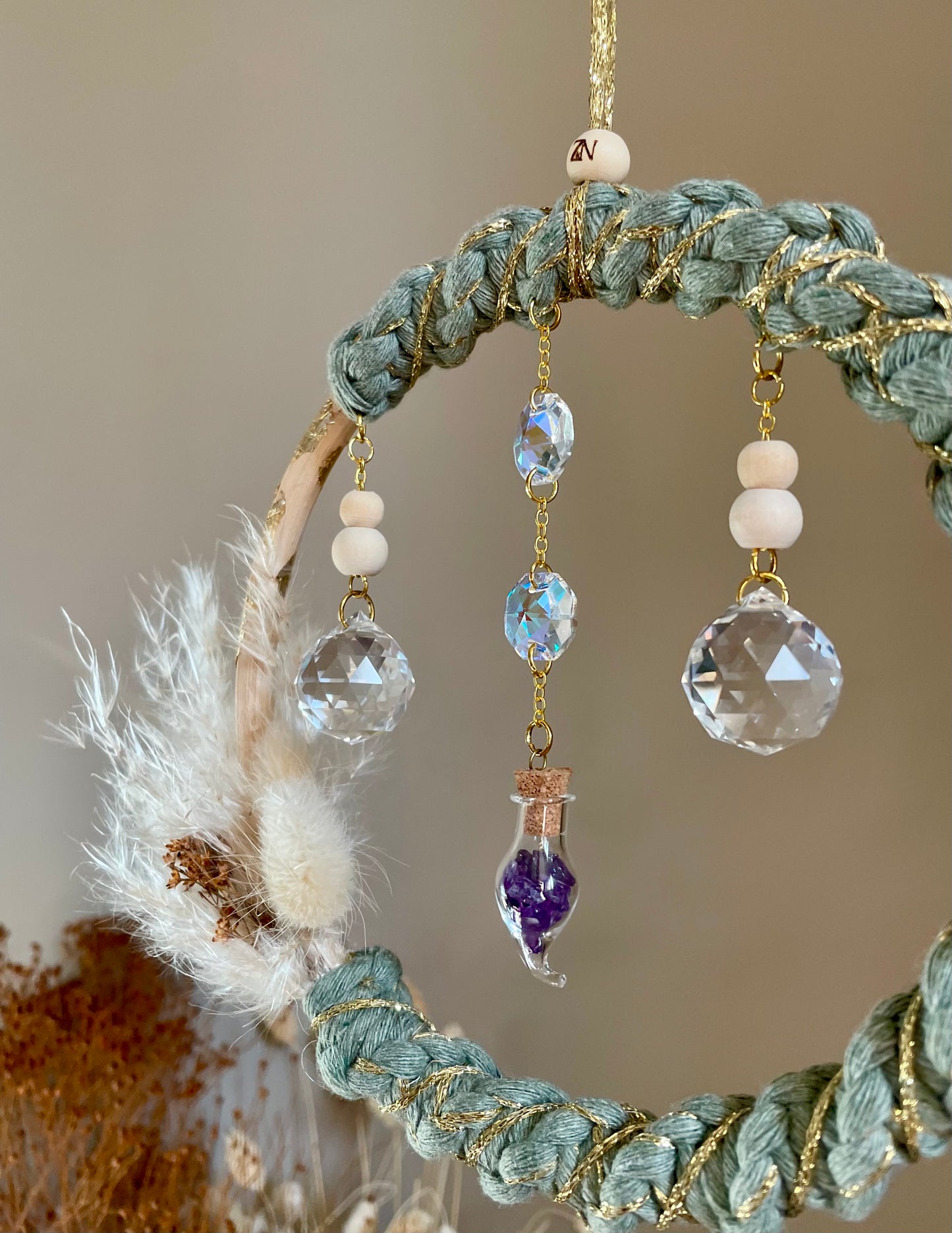 Attrape-soleil / suncatcher artisanal Maho | macramé fiole améthyste