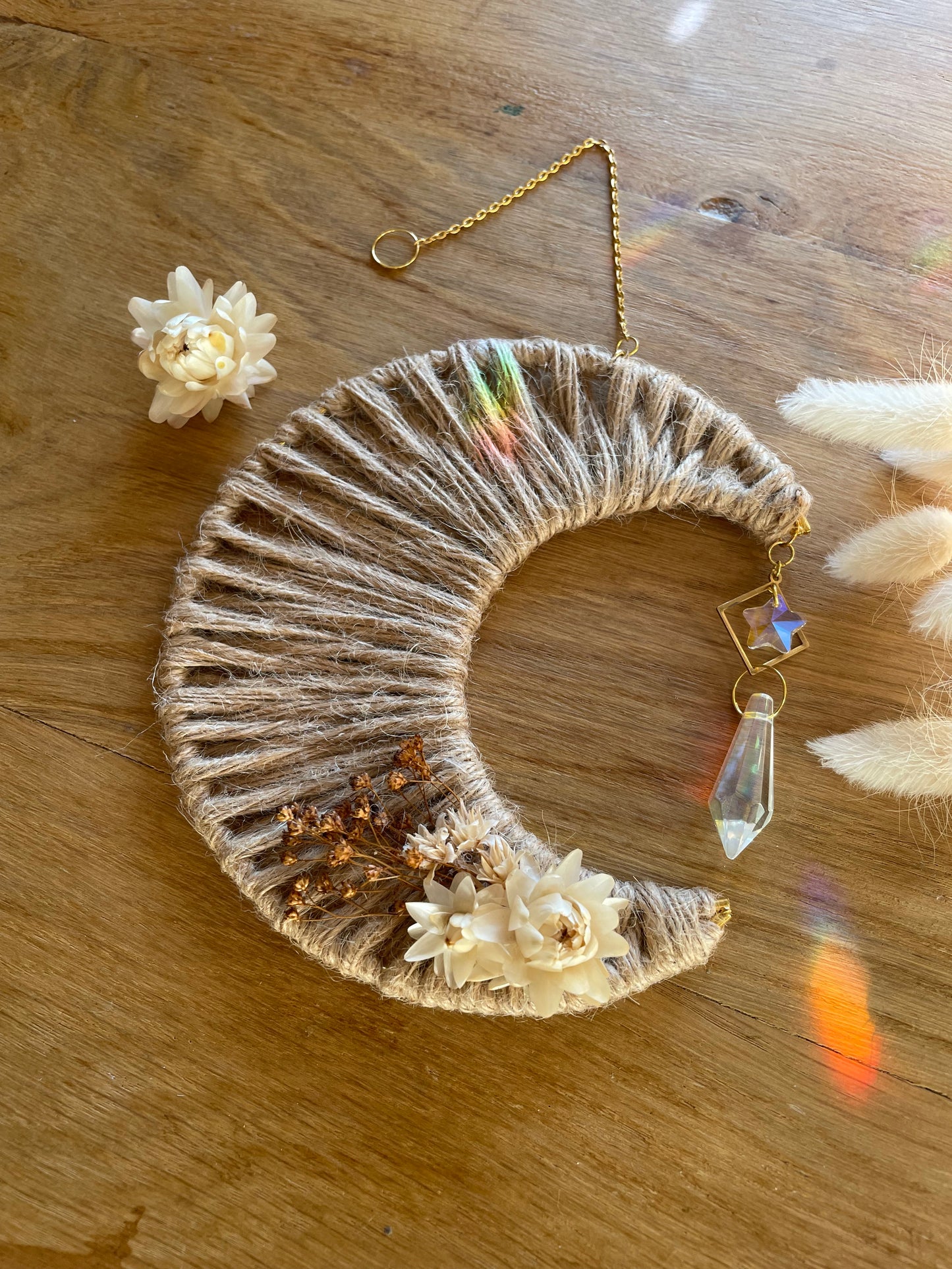 Attrape-soleil artisanal Yona | macramé  Lune jute Fleurs séchées