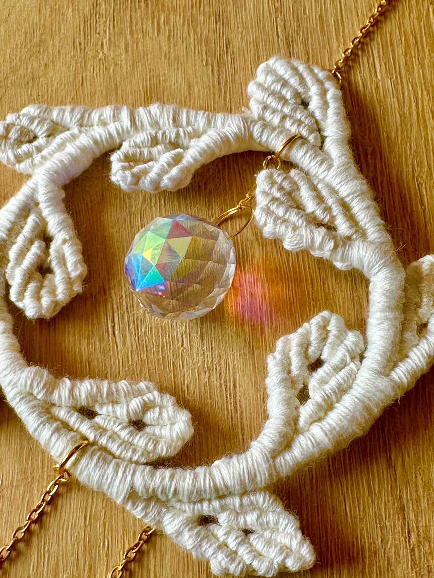 Attrape-Soleil Elio | Macramé en Coton Bio et perles facettées 🌈
