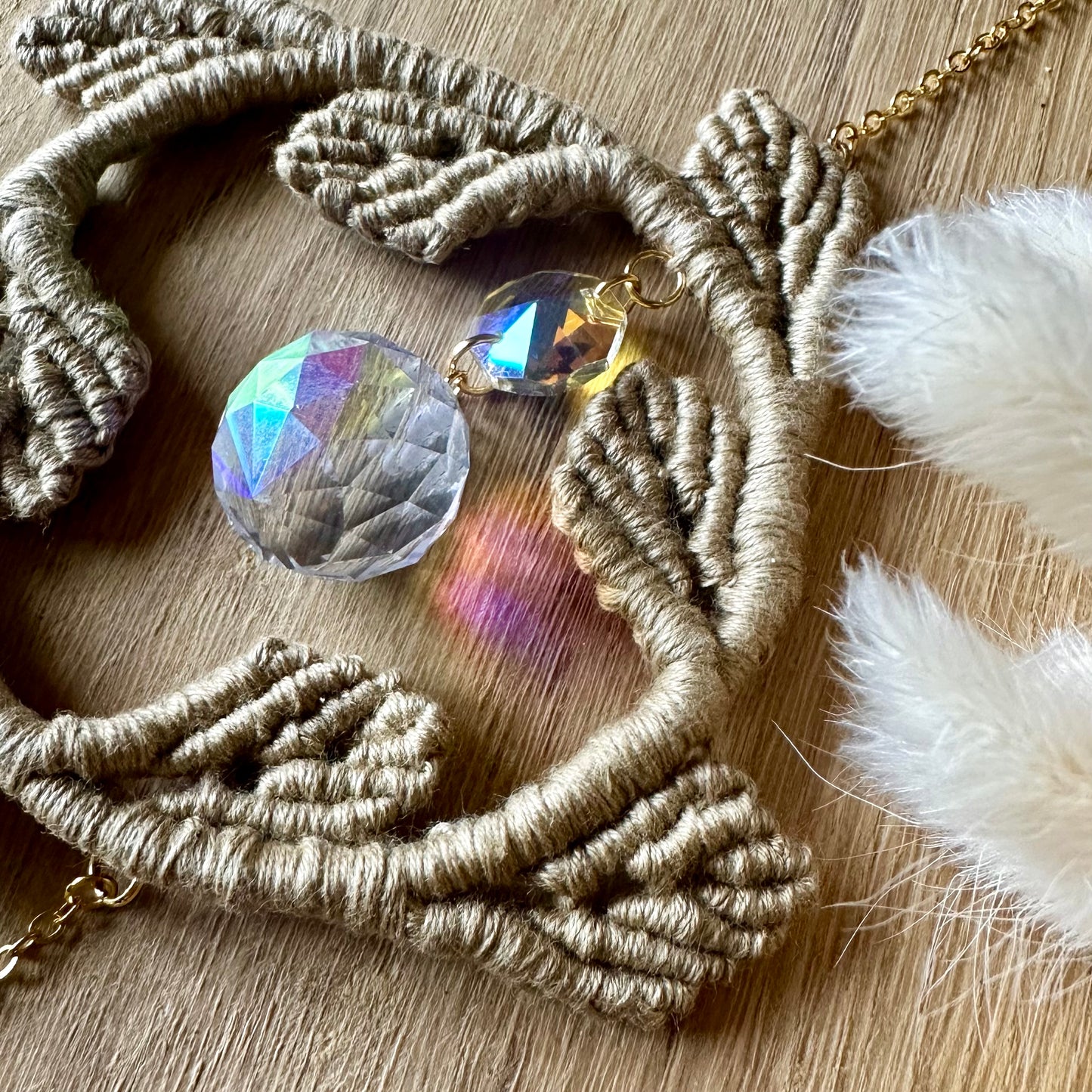 Attrape-Soleil Elio | Macramé en Coton Bio et perles facettées 🌈