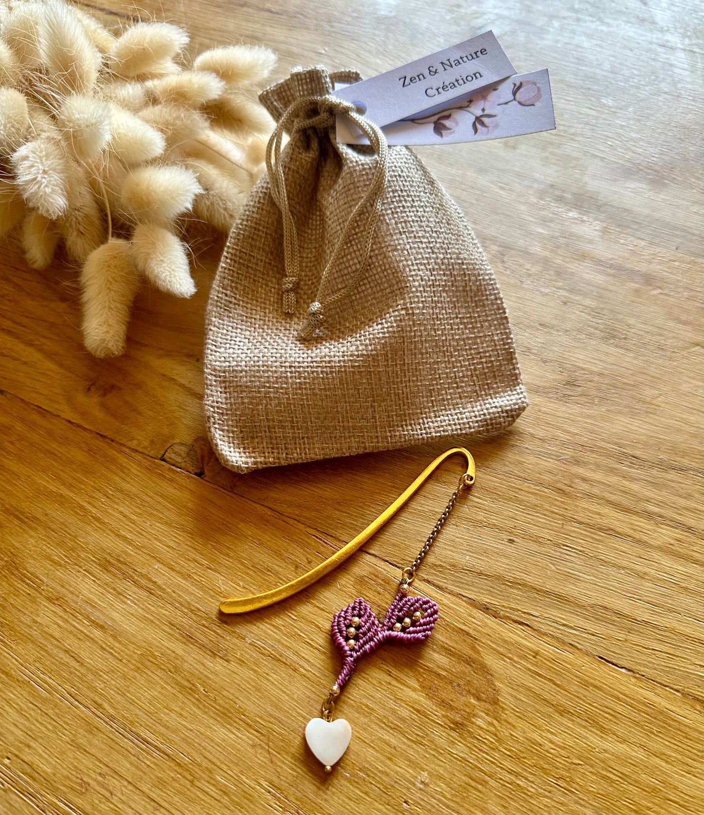 Marque-page en Micro-Macramé "Libris" | Feuillage Tissé & Pendentif Personnalisable
