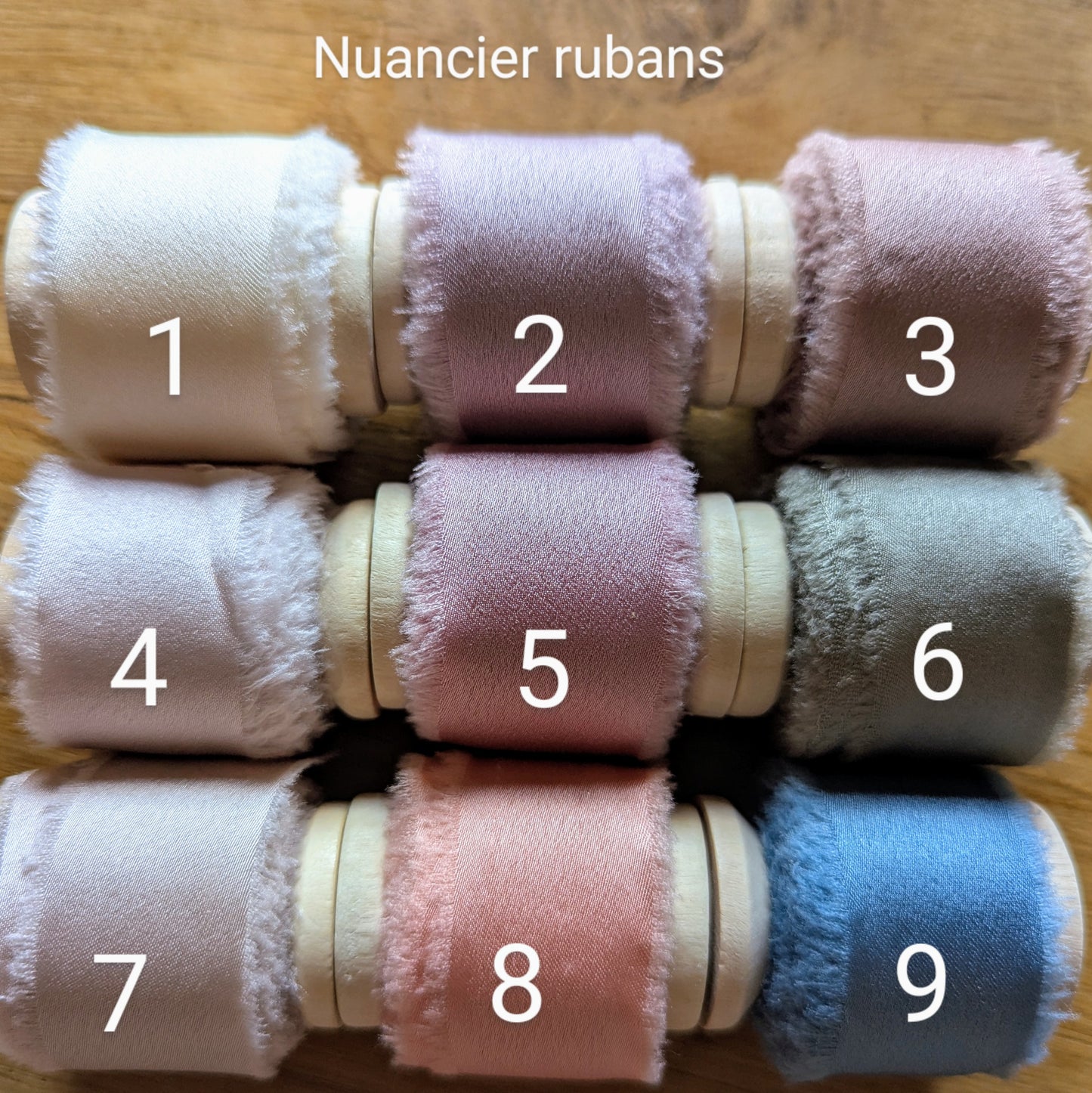 Porte-clé / bijou de sac Néa personnalisé | fiole cristaux