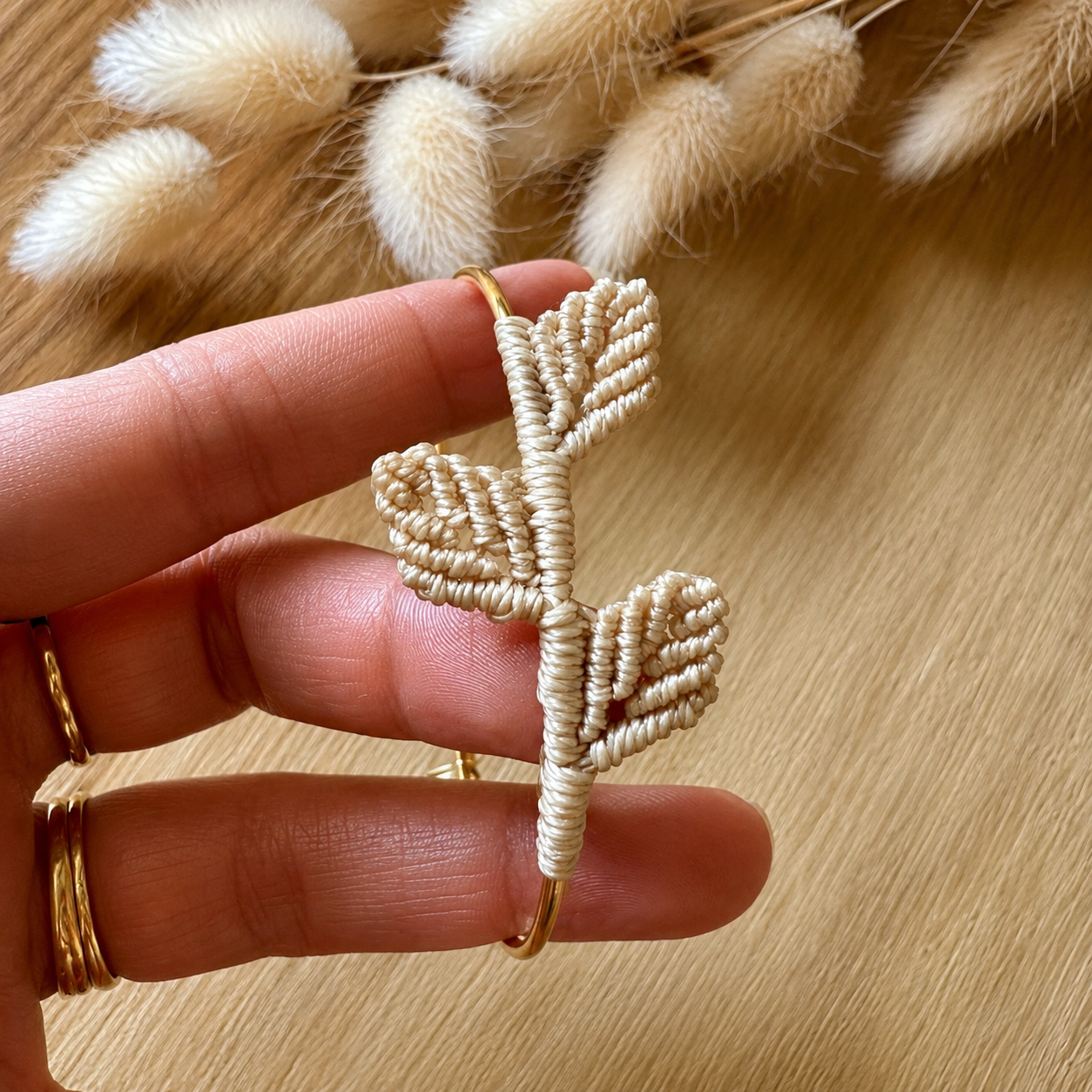 Bracelet jonc macrame pendentif acier inoxydable 