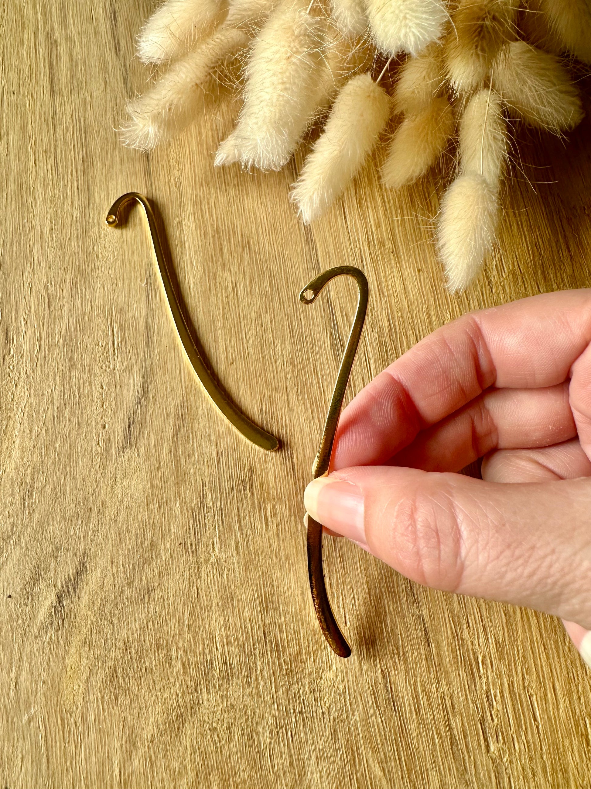 Lot de deux supports marque-pages en métal de 8,5 cm avec anneau supérieur pour loisirs créatifs et personnalisation DIY